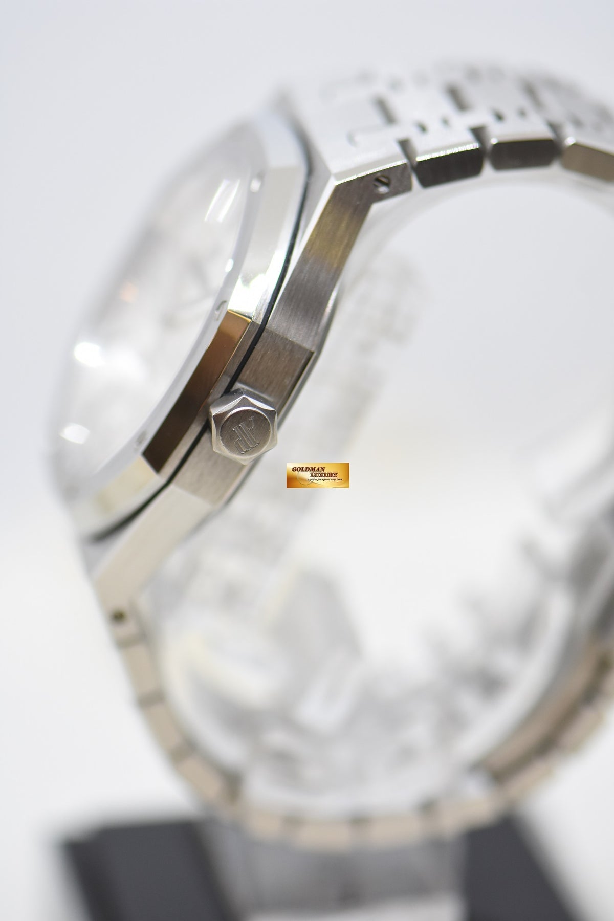 [SOLD] AUDEMARS PIGUET ROYAL OAK 41mm STEEL BRACELET WHITE DIAL AUTOMATIC 15400ST (UNPOLISHED-MINT)