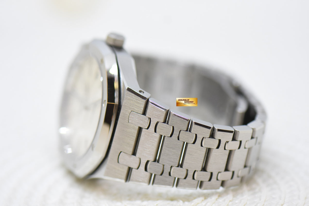 [SOLD] AUDEMARS PIGUET ROYAL OAK 41mm STEEL BRACELET WHITE DIAL AUTOMATIC 15400ST (UNPOLISHED-MINT)