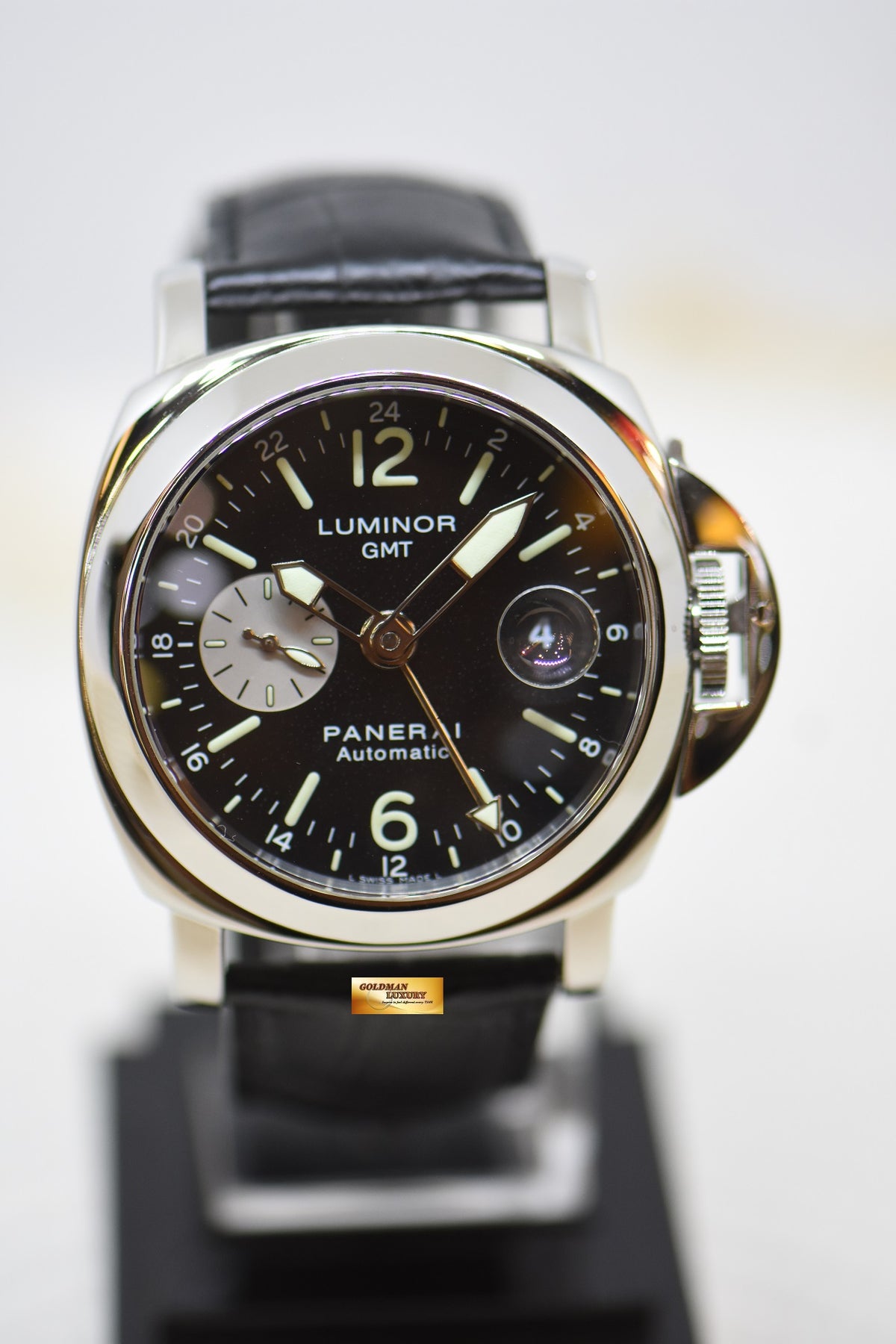 [SOLD] PANERAI LUMINOR GMT 44mm STEEL IN LEATHER BLACK DIAL AUTOMATIC PAM 88 (MINT)