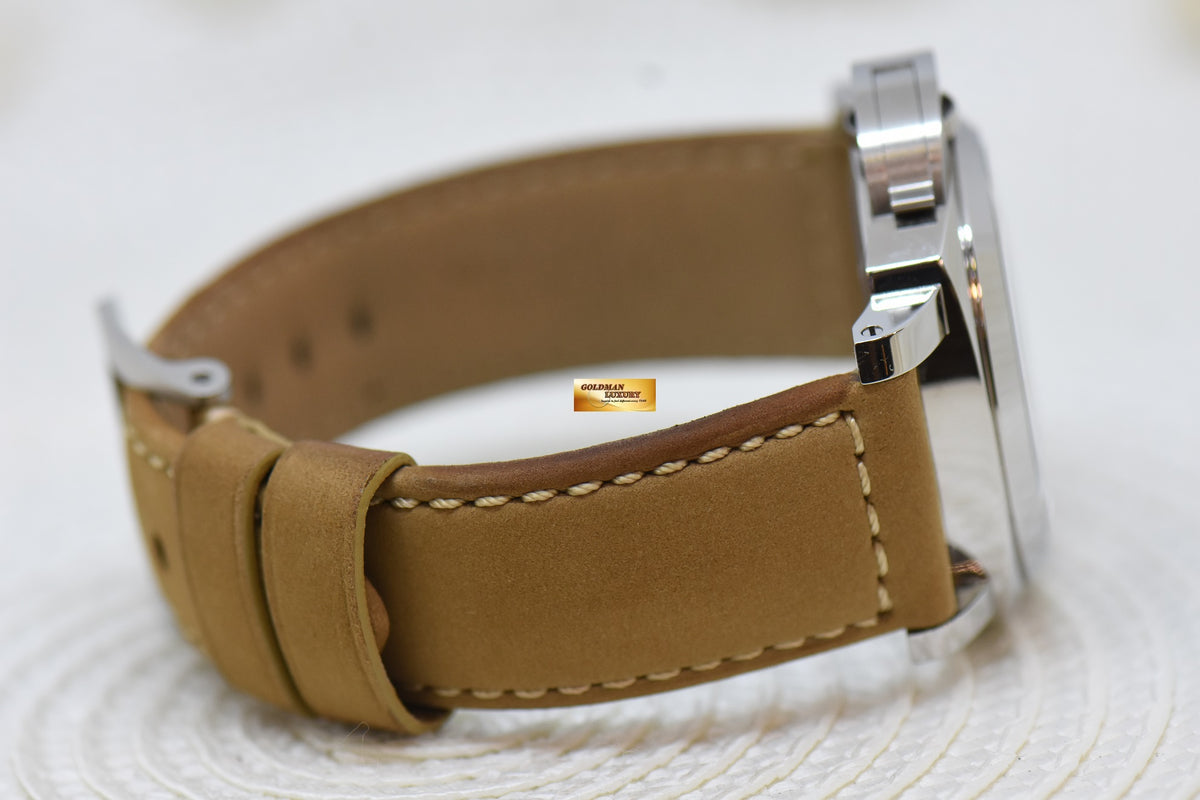 [SOLD] PANERAI LUMINOR BASE 44mm STEEL IN LEATHER BLACK 369 DIAL MANUAL WINDING PAM 1086 (LNIB)