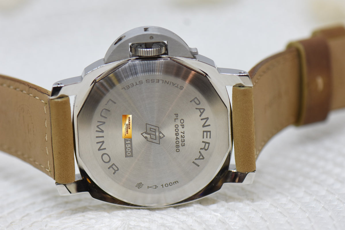 [SOLD] PANERAI LUMINOR BASE 44mm STEEL IN LEATHER BLACK 369 DIAL MANUAL WINDING PAM 1086 (LNIB)