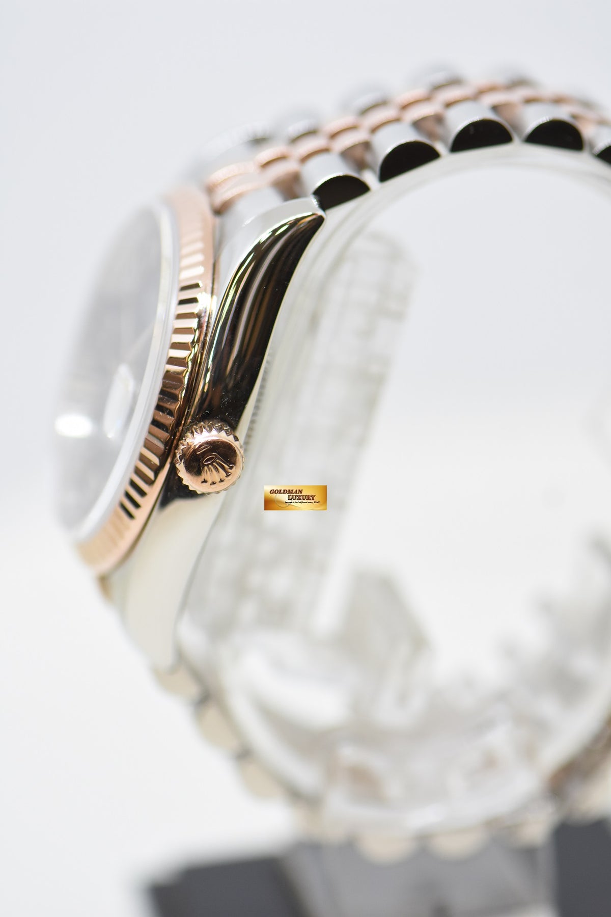 [SOLD] ROLEX OYSTER DATEJUST 36mm BLACK CONCENTRIC DIAL EVEROSE-GOLD / STEEL IN JUBILEE BRACELET 116231 (MINT)