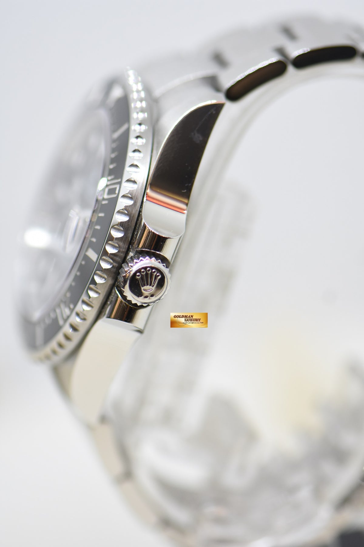 [SOLD] ROLEX OYSTER RED SEA-DWELLER MARK II DIAL STEEL BLACK CERAMIC BEZEL 126600 (LNIB)