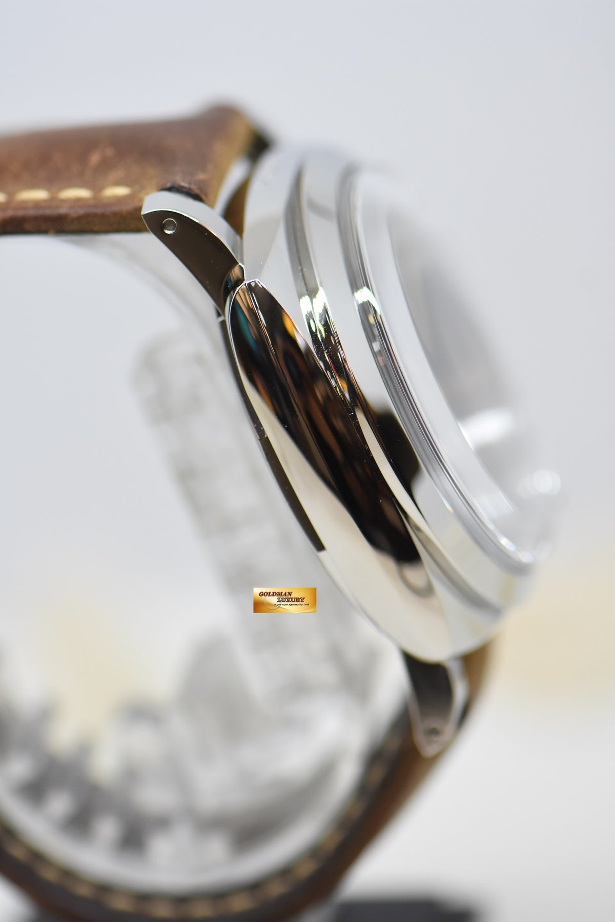 [SOLD] PANERAI LUMINOR 1950 BASE 47mm 3 DAYS POWER RESERVE MANUAL WINDING PAM 372 (MINT)