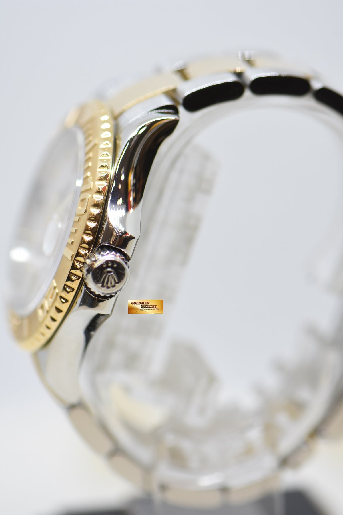 [SOLD] ROLEX OYSTER YACHTMASTER 40mm HALF GOLD IN BRACELET MOP DIAMOND DIAL 16623 (CHAPTERING) (MINT)