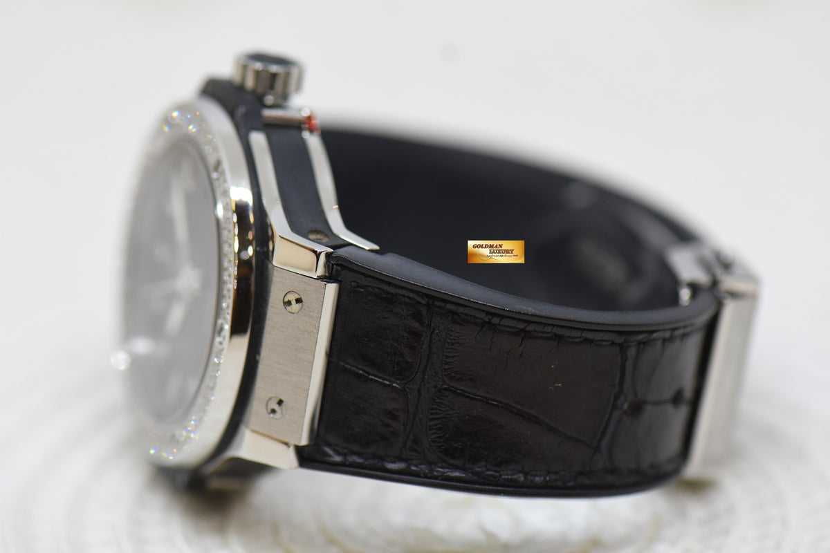 [SOLD] HUBLOT BIG BANG 38mm STEEL IN RUBBER STRAP DIAMOND BEZEL AUTOMATIC 365.SX.1170.LR.1104.RX (MINT)