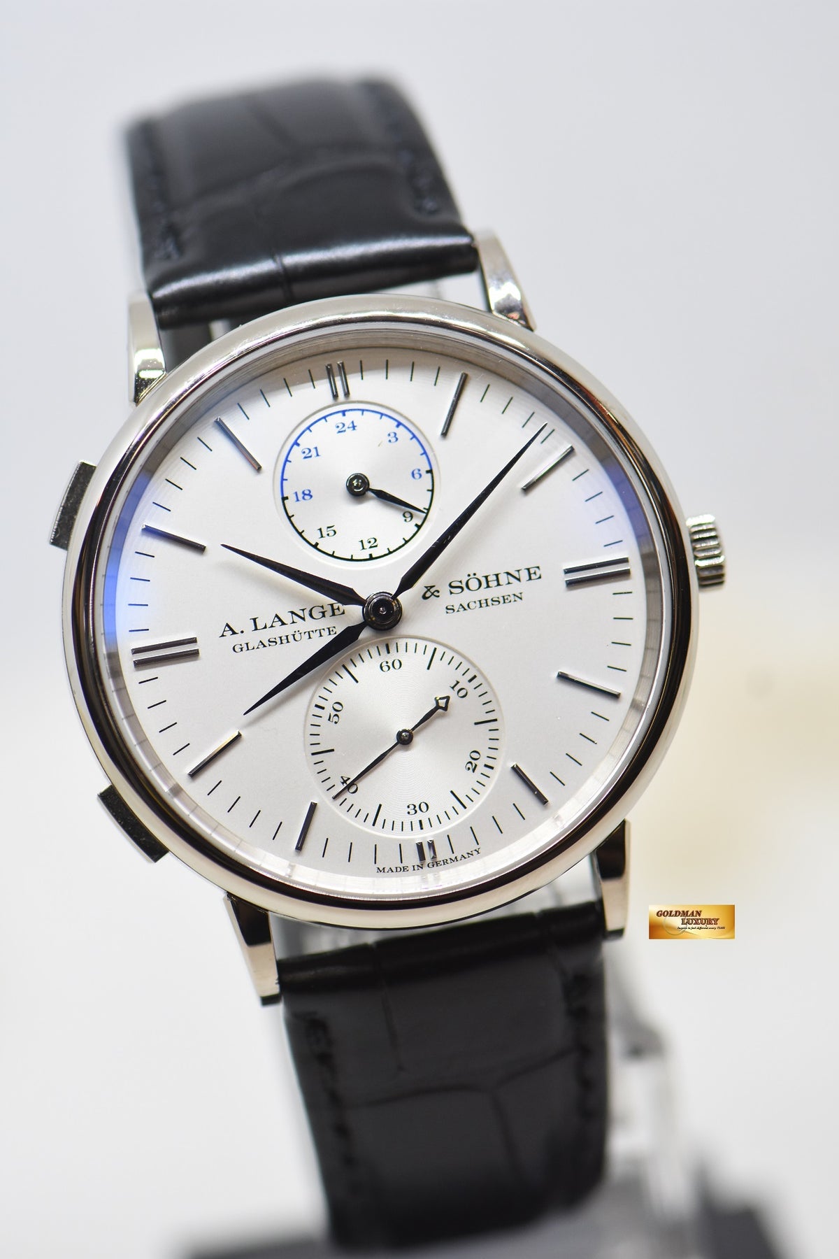 [SOLD] A.LANGE & SOHNE SAXONIA DUAL TIME 38.5mm WHITE GOLD IN STRAP AUTOMATIC 386.026 (MINT)