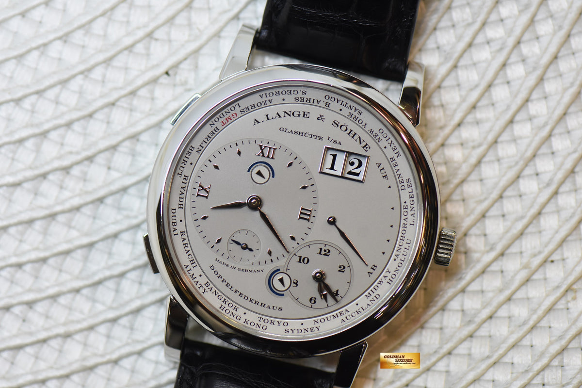 [SOLD] A.LANGE & SOHNE LANGE 1 TIMEZONE 41.9mm PLATINUM IN LEATHER STRAP OUTSIZED DATE DAY/NIGHT MANUAL 116.025 (MINT)
