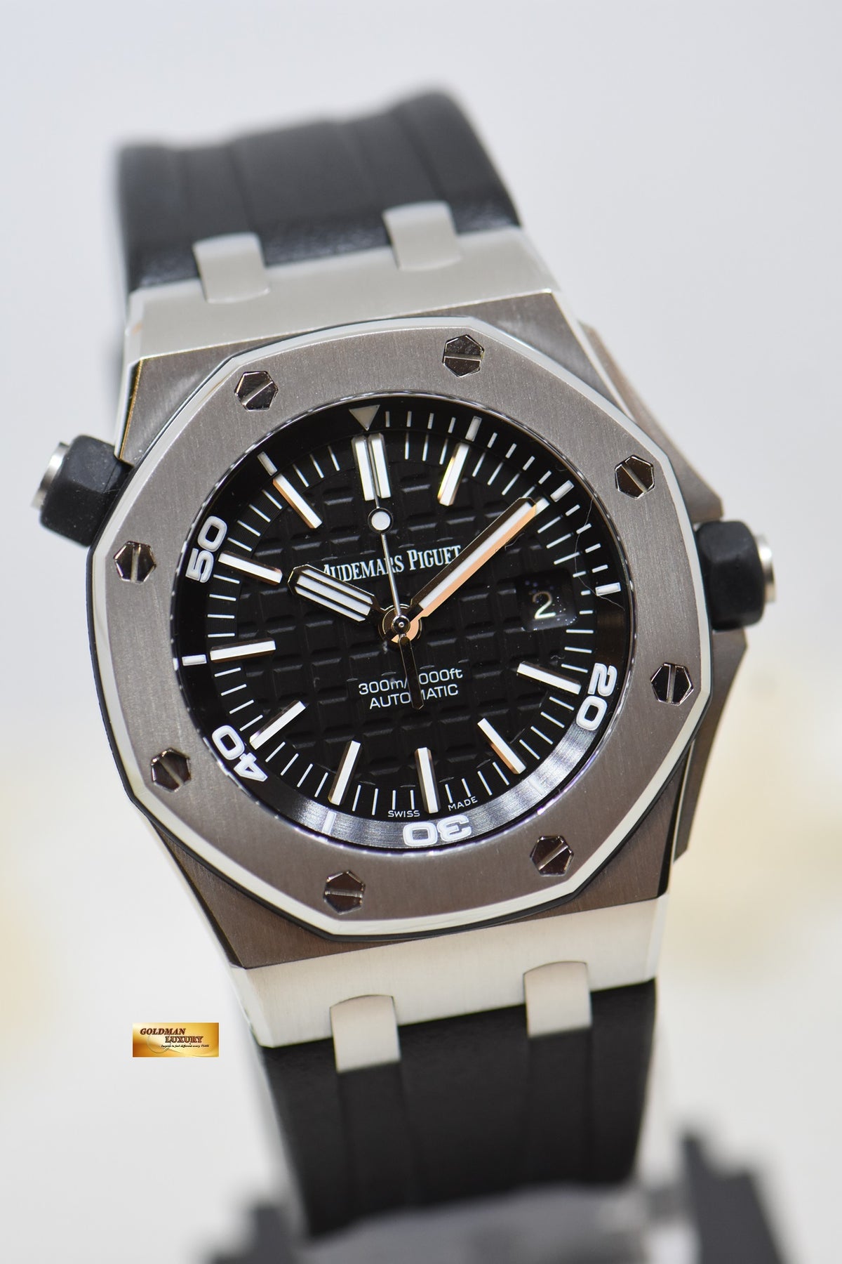 [SOLD] AUDEMARS PIGUET ROYAL OAK OFFSHORE DIVER 44mm STEEL IN RUBBER STRAP SEE-THRU SAPPHIRE BACK 15710ST (MINT)