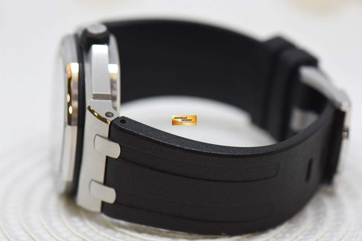 [SOLD] AUDEMARS PIGUET ROYAL OAK OFFSHORE DIVER 44mm STEEL IN RUBBER STRAP SEE-THRU SAPPHIRE BACK 15710ST (MINT)