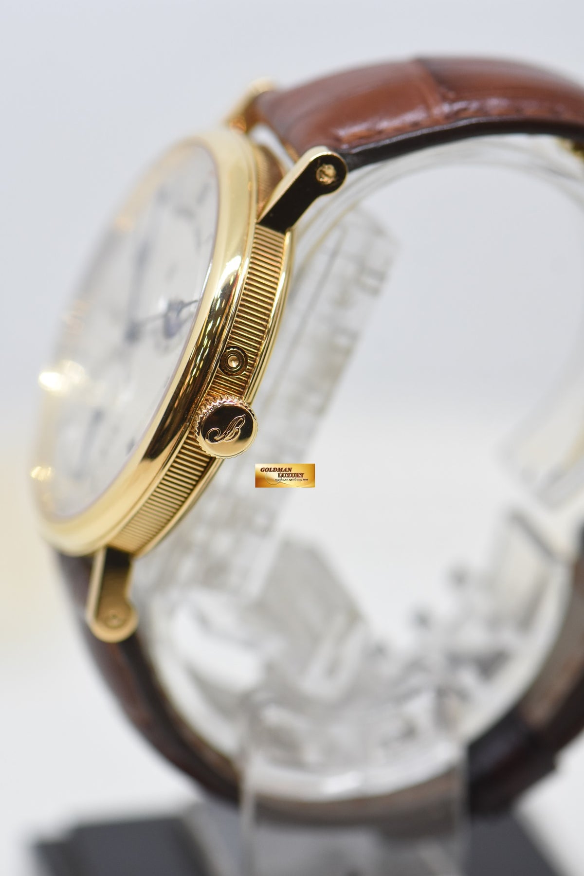 [SOLD] BREGUET CLASSIQUE POWER RESERVE MOONPHASE 39mm YELLOW GOLD IN LEATHER STRAP AUTOMATIC 7137BA (MINT)