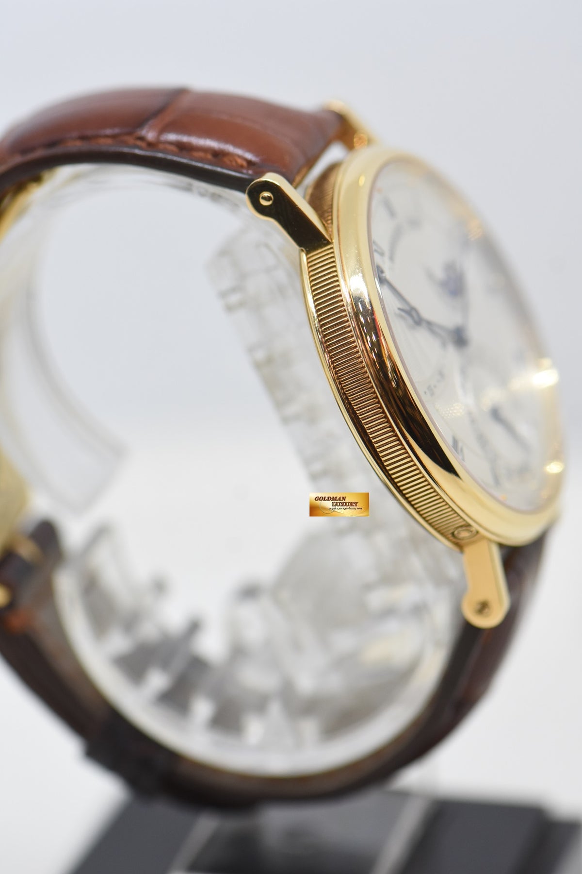 [SOLD] BREGUET CLASSIQUE POWER RESERVE MOONPHASE 39mm YELLOW GOLD IN LEATHER STRAP AUTOMATIC 7137BA (MINT)