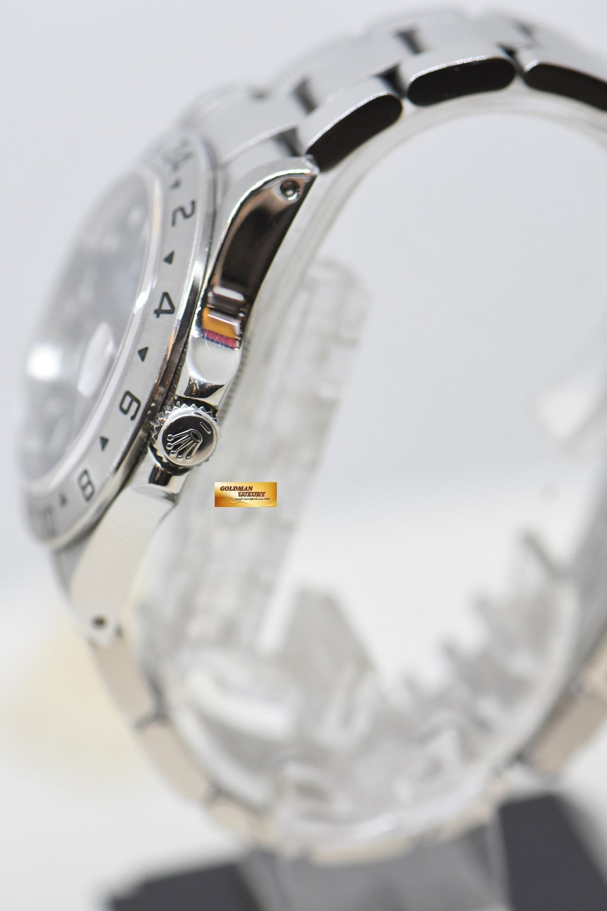 [SOLD] ROLEX OYSTER PERPETUAL EXPLORER II 40mm STEEL BLACK DIAL CALIBRE 3185 16570 (PINHOLE-SEL) (MINT)