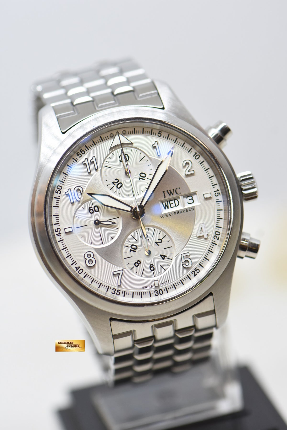 [SOLD] IWC PILOT SPITFIRE CHRONOGRAPH 42mm STEEL IN BRACELET AUTOMATIC SILVER DIAL IW3717-05 (MINT)