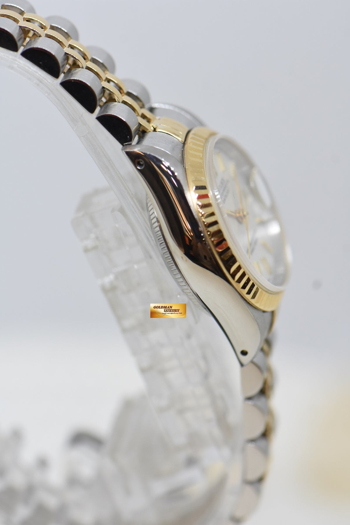 [SOLD] ROLEX OYSTER DATEJUST 26mm HALF-GOLD IN JUBILEE BRACELET WHITE TAPESTRY DIAL 69173 (MINT)