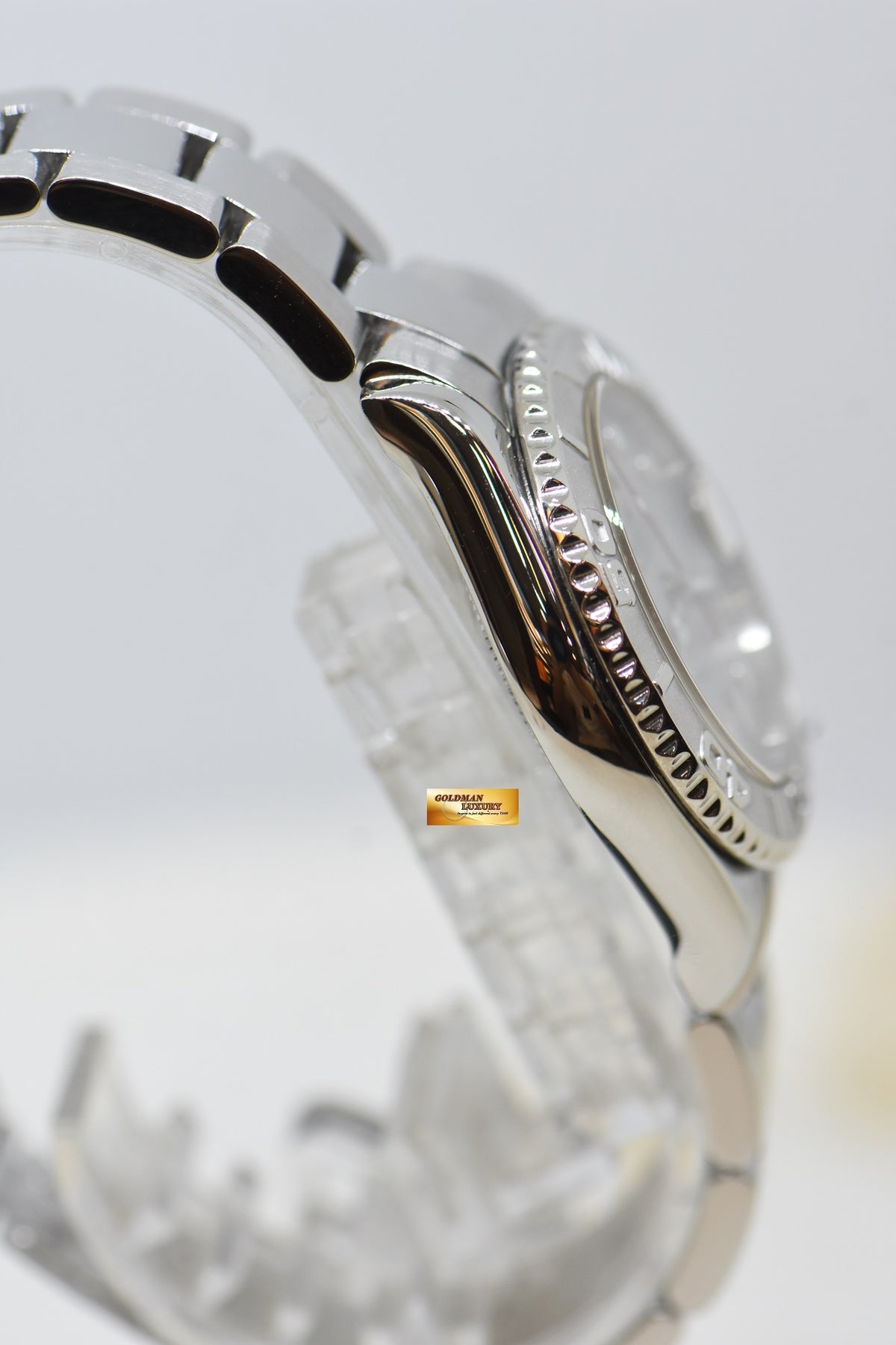 [SOLD] ROLEX OYSTER YACHT-MASTER 35mm LADIES MIDSIZE STEEL IN BRACELET PLATINUM DIAL / BEZEL 168622 (MINT)