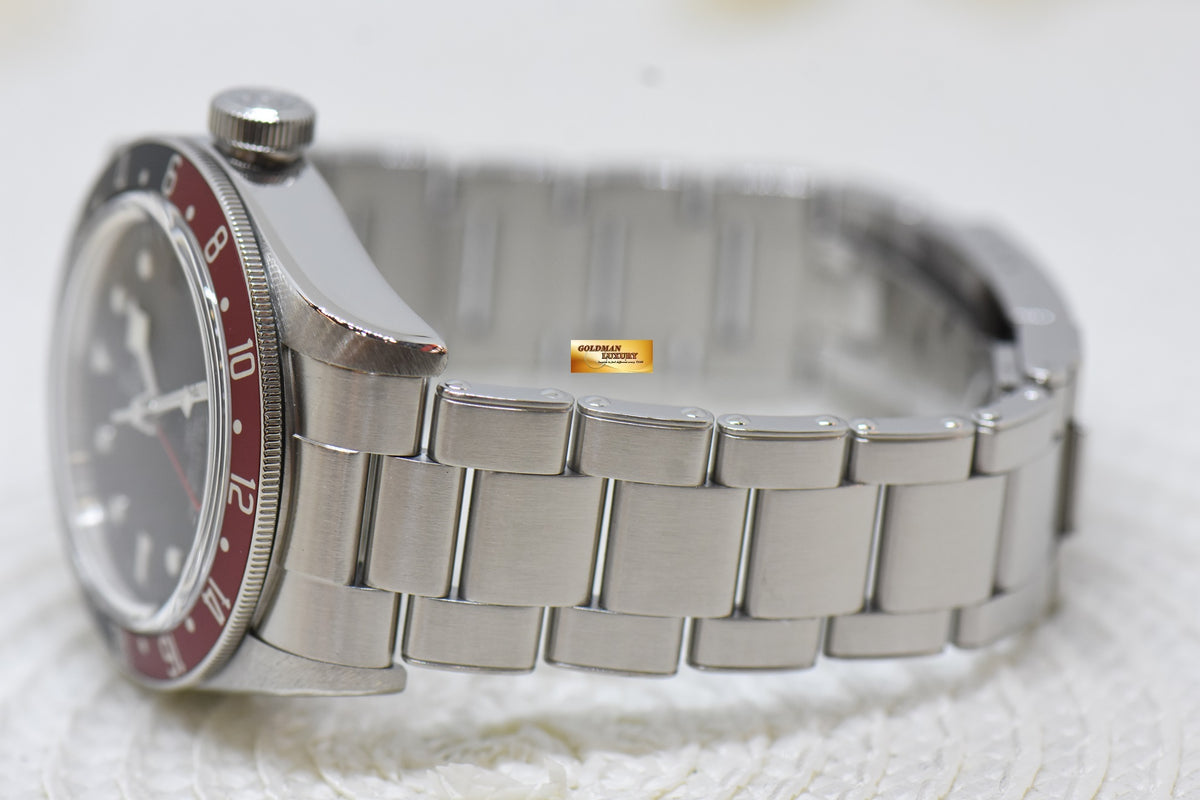 [SOLD] TUDOR BLACK BAY GMT PEPSI RED / BLUE 41mm BLACK DIAL STEEL IN RIVETED BRACELET 79830RB AUTOMATIC (MINT)
