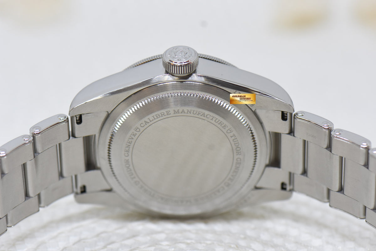 [SOLD] TUDOR BLACK BAY GMT PEPSI RED / BLUE 41mm BLACK DIAL STEEL IN RIVETED BRACELET 79830RB AUTOMATIC (MINT)