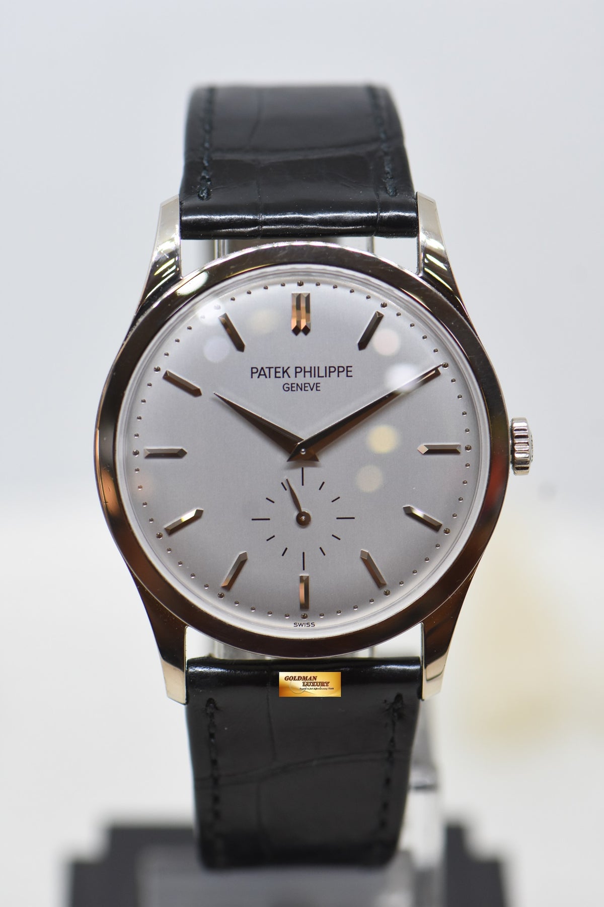 [SOLD] PATEK PHILIPPE CALATRAVA 37mm 18K WHITE GOLD MANUAL WINDING 5196G (MINT)