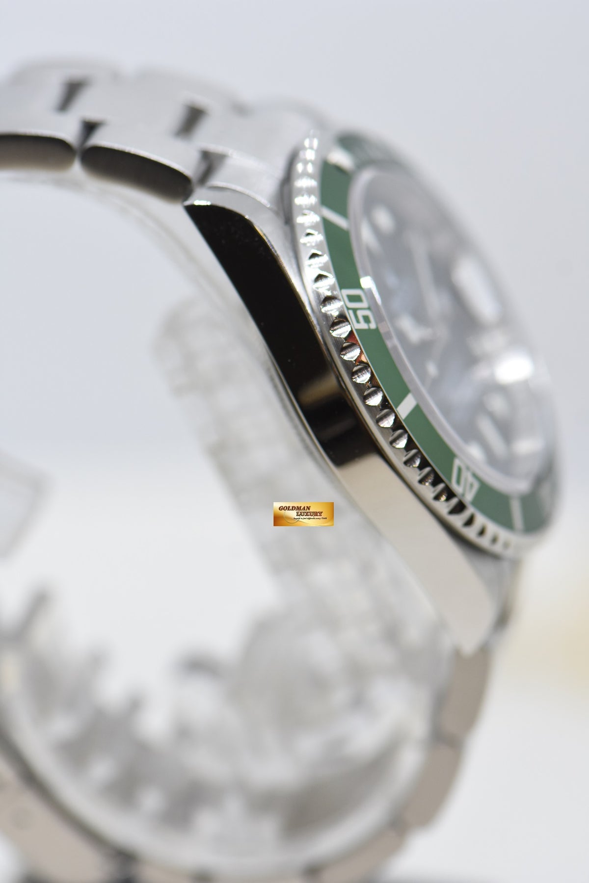 [SOLD] ROLEX OYSTER SUBMARINER KERMIT 40mm OYSTER STEEL BRACELET BLACK DIAL GREEN BEZEL 16610LV (MINT)