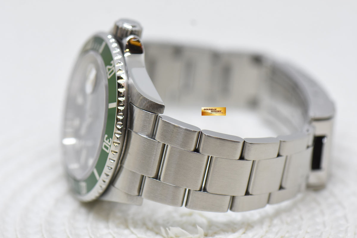 [SOLD] ROLEX OYSTER SUBMARINER KERMIT 40mm OYSTER STEEL BRACELET BLACK DIAL GREEN BEZEL 16610LV (MINT)