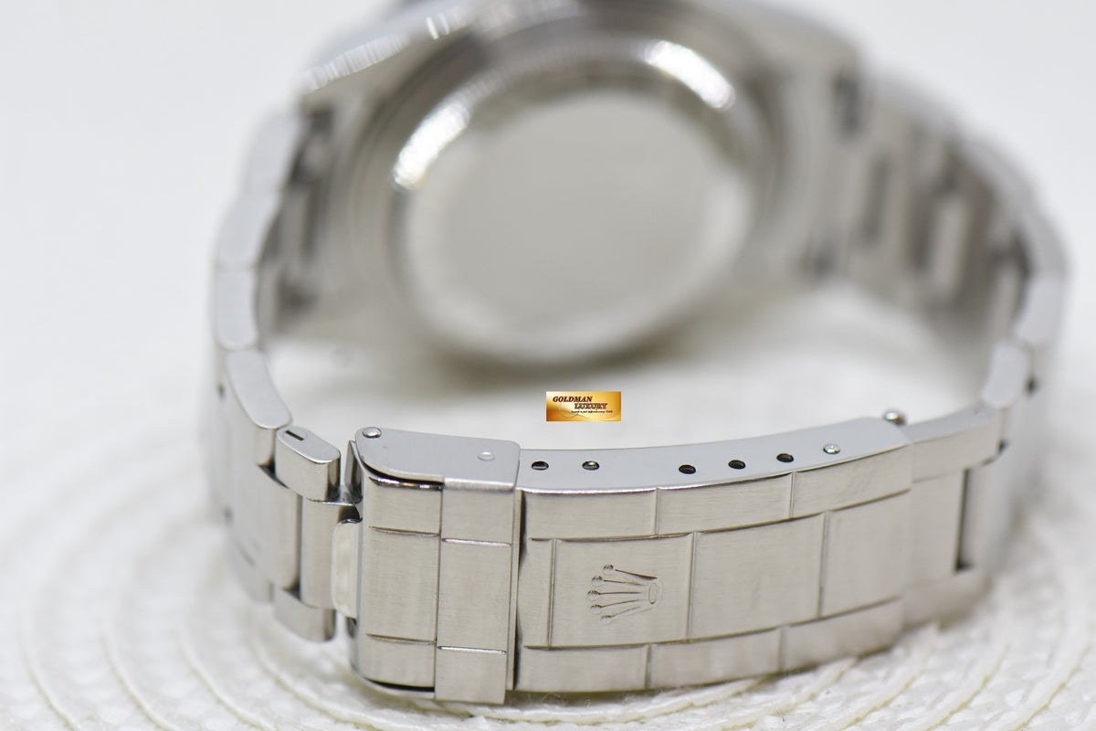 [SOLD] ROLEX OYSTER SUBMARINER KERMIT 40mm OYSTER STEEL BRACELET BLACK DIAL GREEN BEZEL 16610LV (MINT)