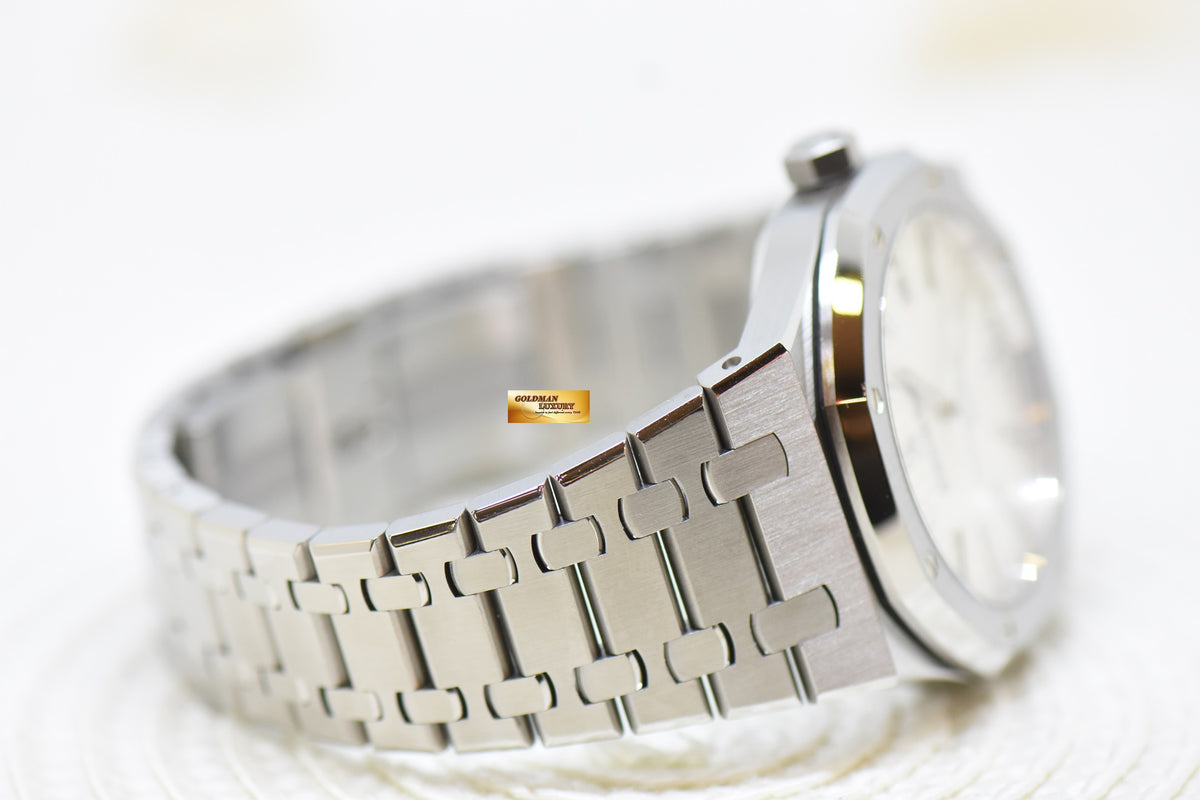 [SOLD] AUDEMARS PIGUET ROYAL OAK 41mm STEEL BRACELET WHITE DIAL AUTOMATIC 15400ST (UNPOLISHED-MINT)