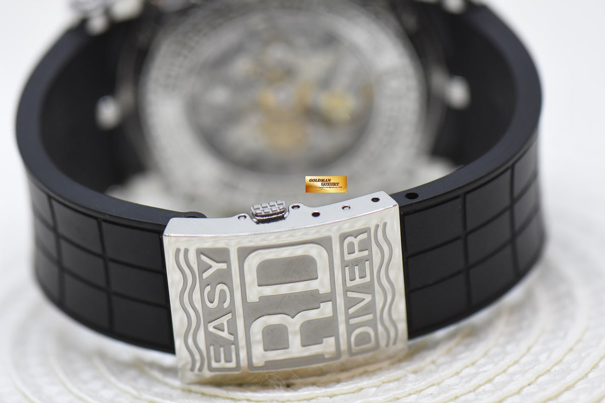 [SOLD] ROGER DUBUIS EASY DIVER JUST FOR FRIENDS 46mm STEEL IN RUBBER RD56 MANUAL WINDING SE46.56 (MINT)