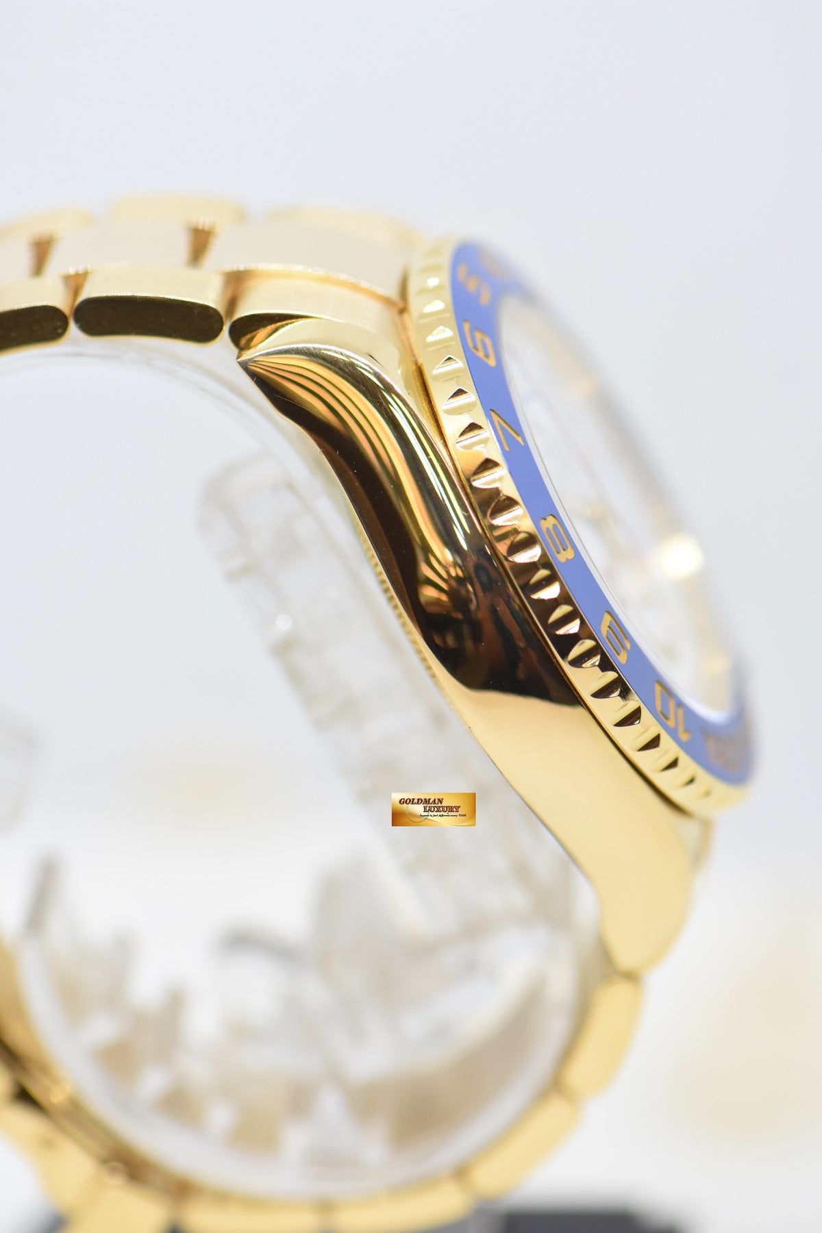 [SOLD] ROLEX OYSTER PERPETUAL YACHT-MASTER II 44mm REGATTA CHRONOGRAPH 18K YELLOW GOLD IN BRACELET 116688 (MINT)