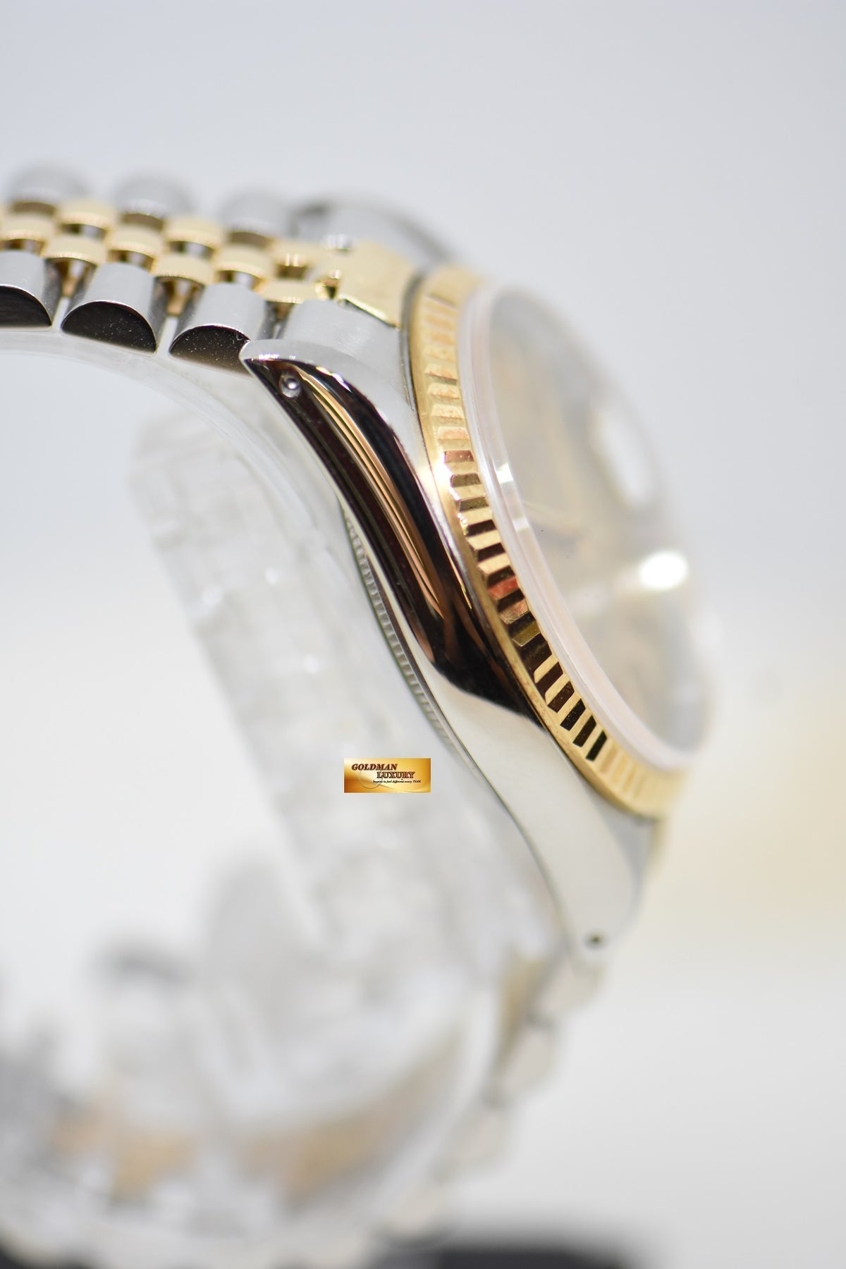[SOLD] ROLEX OYSTER DATEJUST 36mm HALF-GOLD IN JUBILEE BRACELET GOLD LINEN DIAL 16233 (MINT)