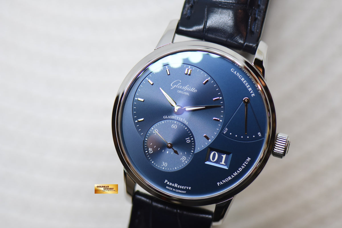 [SOLD] GLASHUTTE ORIGINAL PANORESERVE BIG DATE STEEL BLUE 40mm MANUAL WINDING (LNIB)