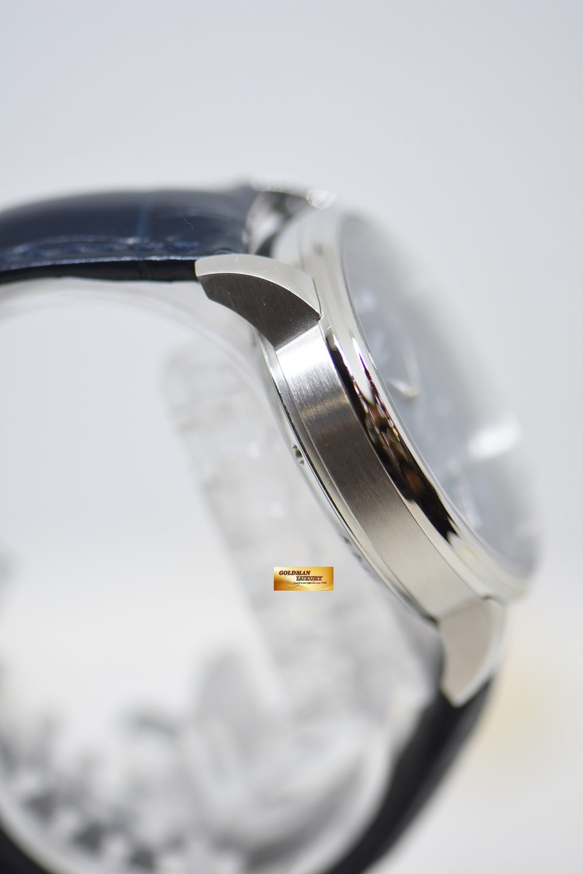 [SOLD] GLASHUTTE ORIGINAL PANORESERVE BIG DATE STEEL BLUE 40mm MANUAL WINDING (LNIB)