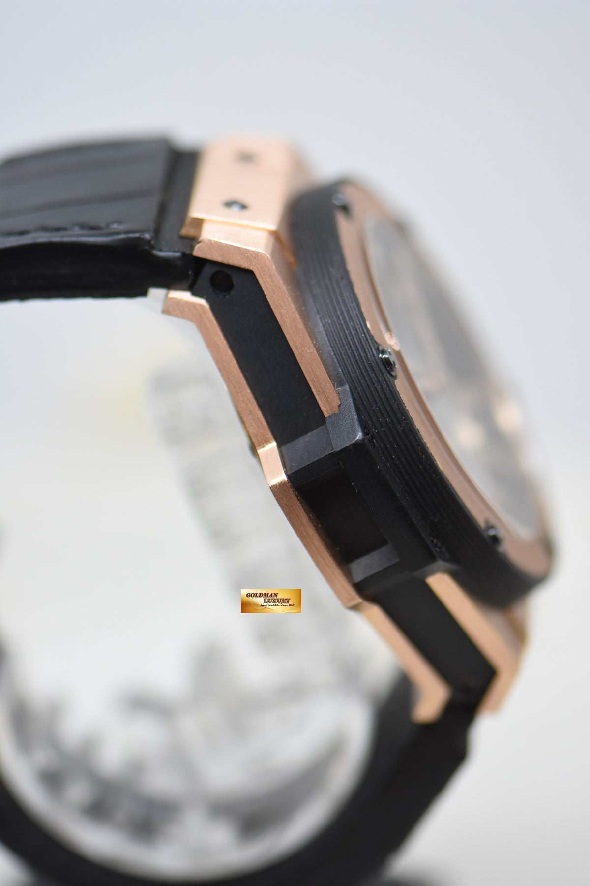 [SOLD] HUBLOT KING POWER UNICO CHRONOGRAPH 48mm ROSE GOLD IN LEATHER STRAP AUTOMATIC 701.OX.0180.RX (MINT)