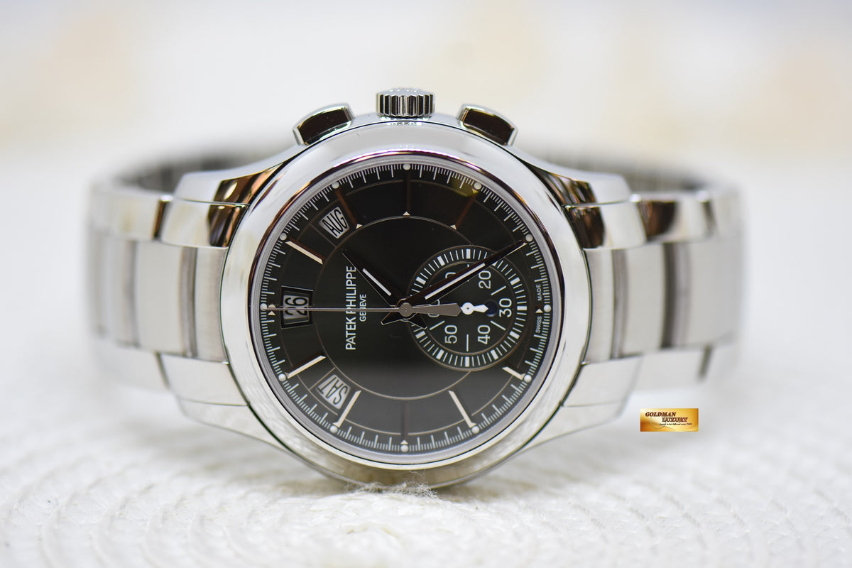 [SOLD] PATEK PHILIPPE FLYBACK CHRONOGRAPH ANNUAL CALENDAR 42mm STEEL IN BRACELET OLIVE GREEN AUTOMATIC 5905/1A (NEW-UNWORN)