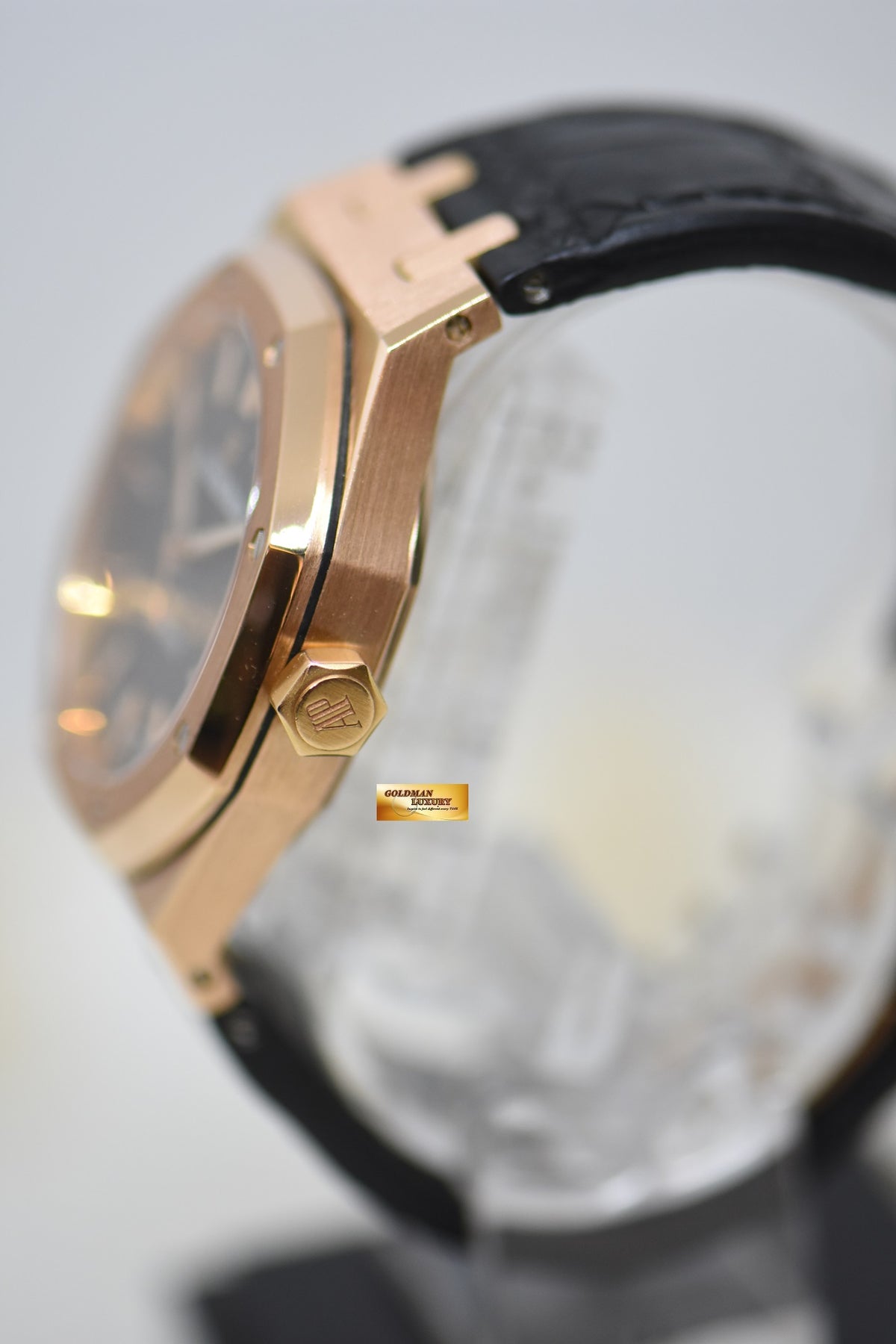 [SOLD] AUDEMARS PIGUET ROYAL OAK 37mm ROSE GOLD IN LEATHER STRAP BLACK DIAL AUTOMATIC 15450OR (MINT)
