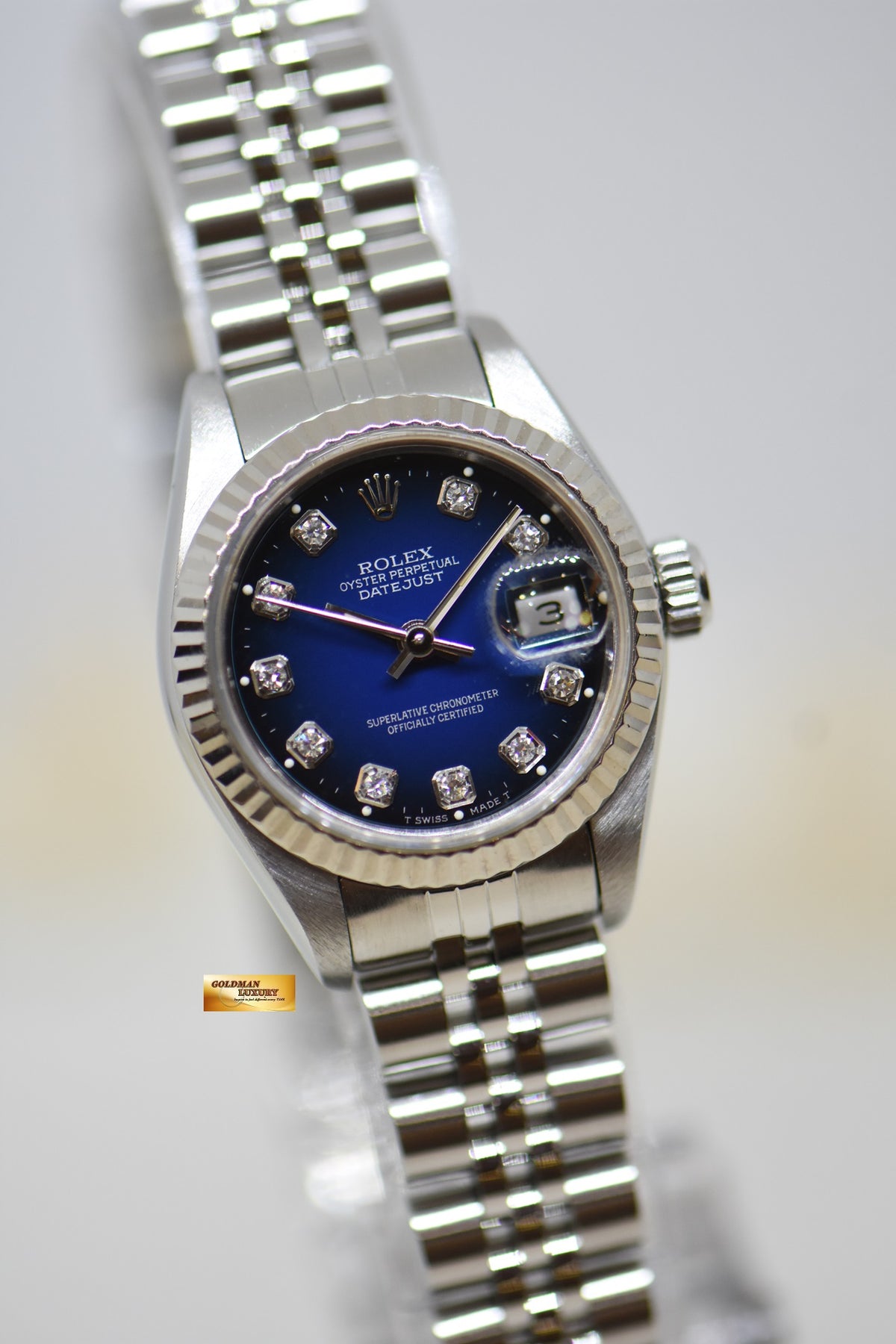 [SOLD] ROLEX OYSTER DATEJUST 26mm STEEL IN JUBILEE BRACELET BLUE-HUE DIAMOND DIAL 69174 (MINT)