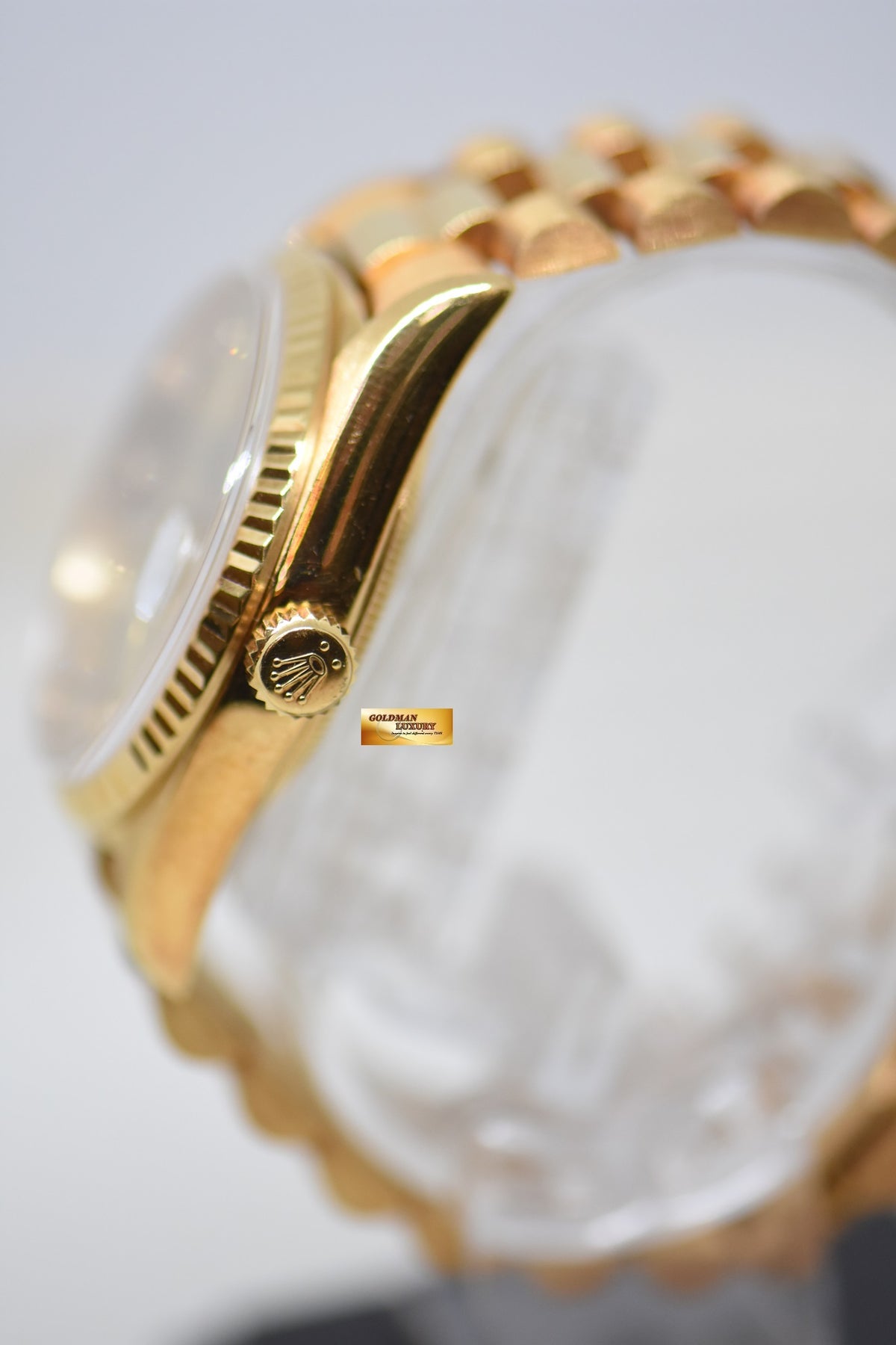 [SOLD] ROLEX OYSTER DAY-DATE 36mm YELLOW GOLD IN PRESIDENT BRACELET GOLD DIAMOND DIAL (DOUBLE QUICK-SET DATE) 18238 (MINT)