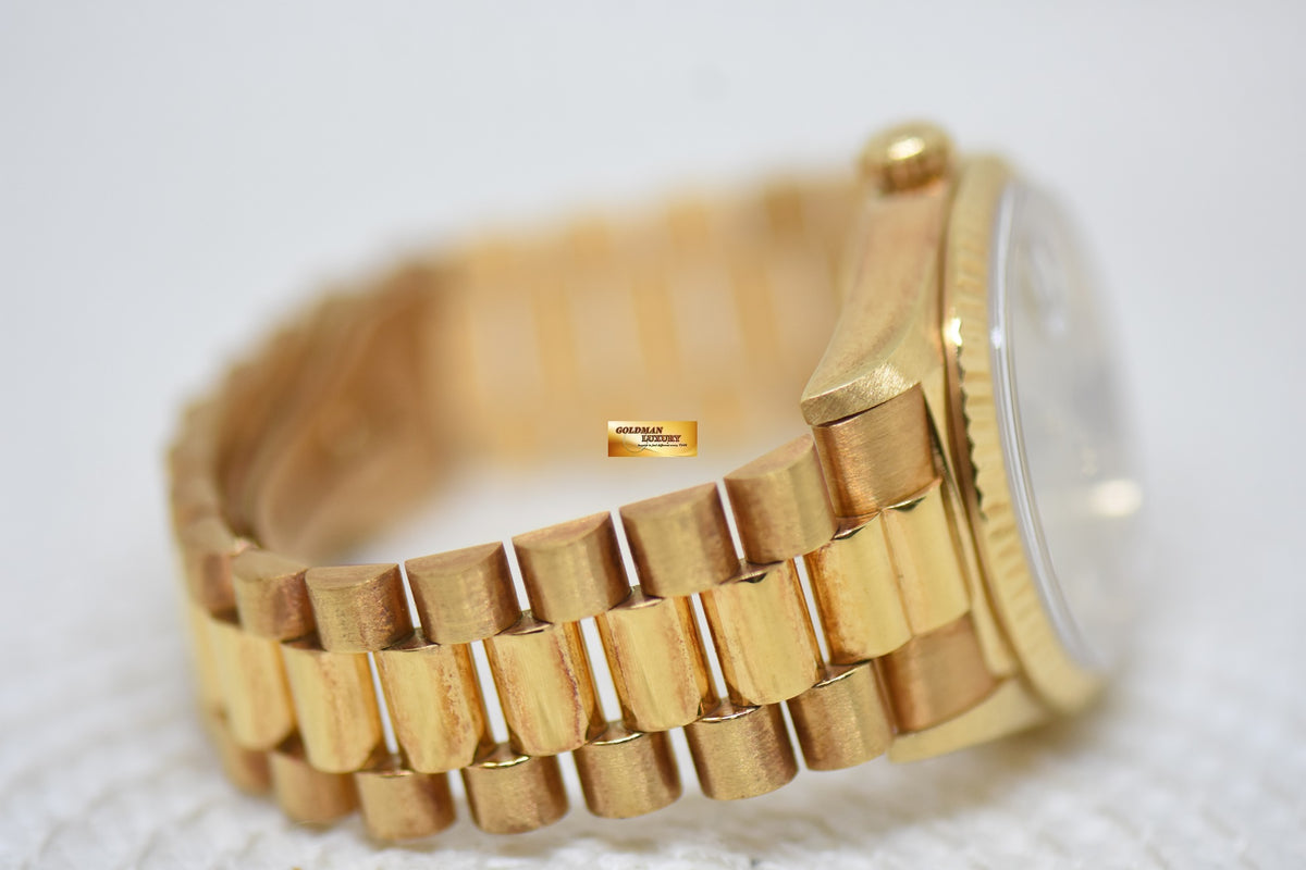 [SOLD] ROLEX OYSTER DAY-DATE 36mm YELLOW GOLD IN PRESIDENT BRACELET GOLD DIAMOND DIAL (DOUBLE QUICK-SET DATE) 18238 (MINT)