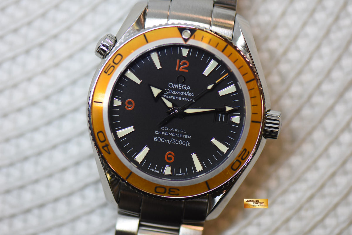 [SOLD] OMEGA SEAMASTER PLANET OCEAN 42mm STEEL ORANGE BLACK AUTOMATIC 2209.5000 (MINT)