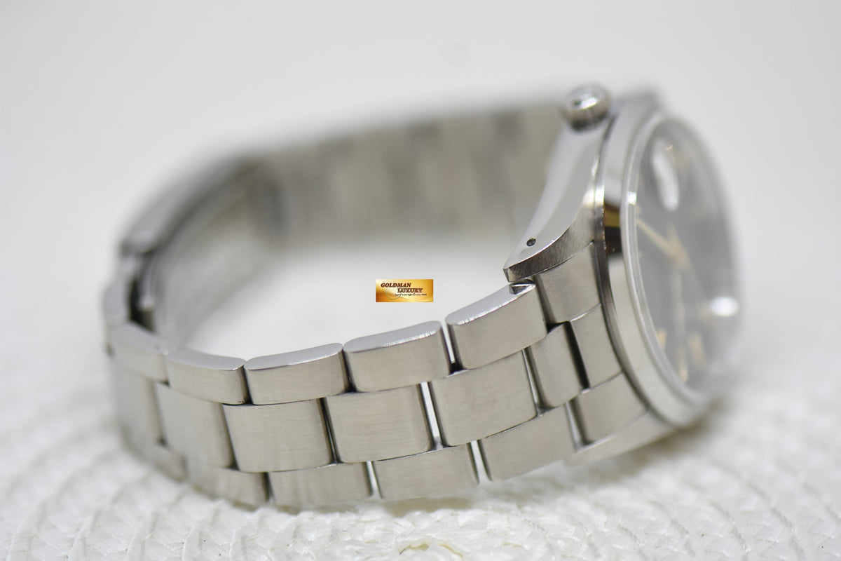 [SOLD] ROLEX OYSTER PERPETUAL DATE 34mm STEEL IN BRACELET BLUE DIAL 15200 (QUICKSET-DATE) (MINT)