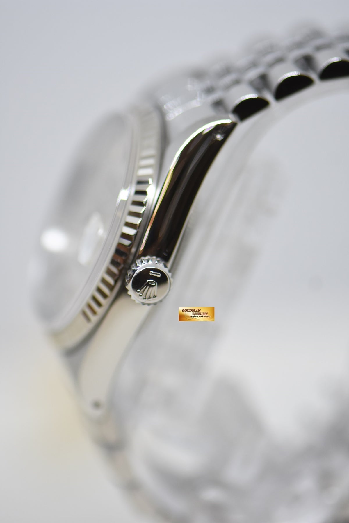 [SOLD] ROLEX OYSTER DATEJUST 36mm STEEL IN JUBILEE BRACELET SILVER LINEN DIAL 16234 (MINT)