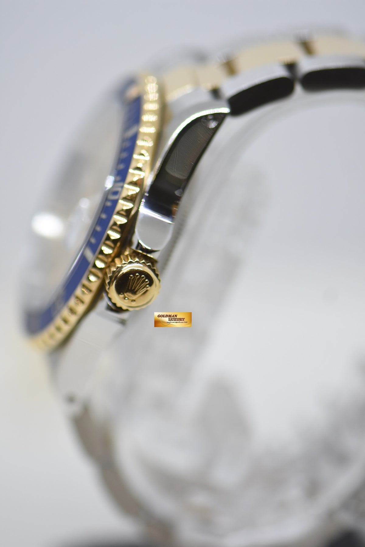 [SOLD] ROLEX OYSTER SUBMARINER 40mm HALF-GOLD SILVER SERTI DIAL 16613LB (MINT)