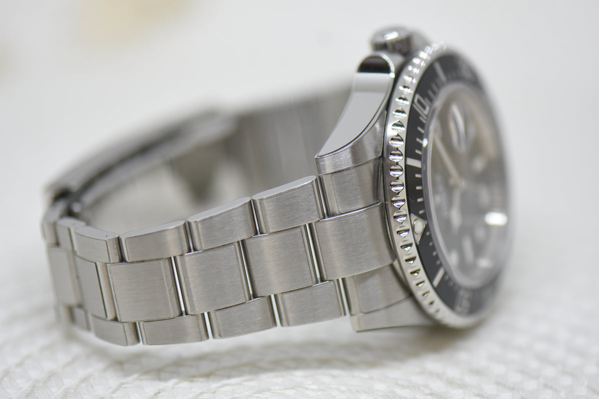 [SOLD] ROLEX OYSTER PERPETUAL RED SEA-DWELLER 43mm MARK II DIAL STEEL IN BRACELET 126600 (MINT)(RX8 STICKERS ON)