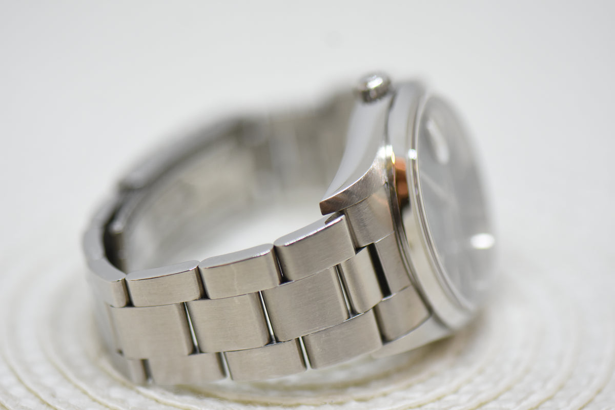 [SOLD] ROLEX OYSTER PERPETUAL DATE 34mm STEEL IN BRACELET BLACK DIAL 15200 (QUICKSET-DATE) (MINT)