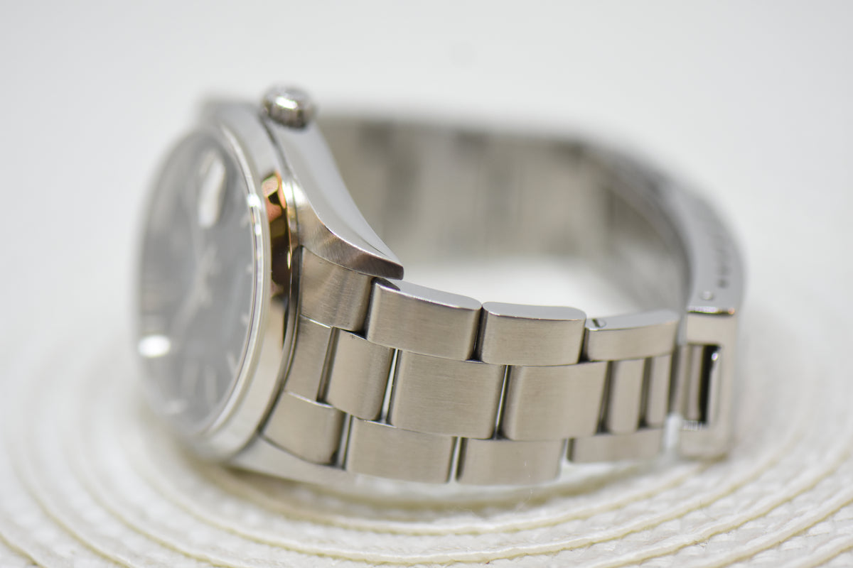 [SOLD] ROLEX OYSTER PERPETUAL DATE 34mm STEEL IN BRACELET BLACK DIAL 15200 (QUICKSET-DATE) (MINT)