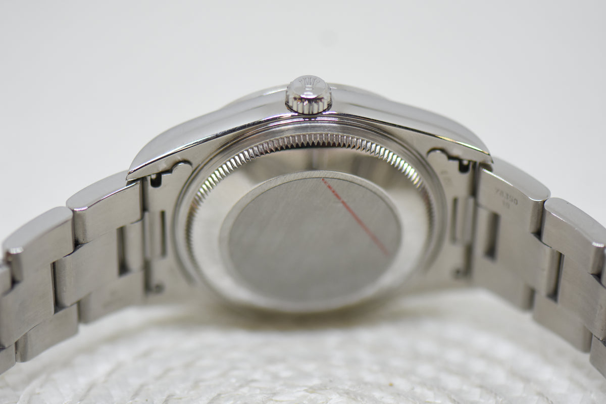 [SOLD] ROLEX OYSTER PERPETUAL DATE 34mm STEEL IN BRACELET BLACK DIAL 15200 (QUICKSET-DATE) (MINT)