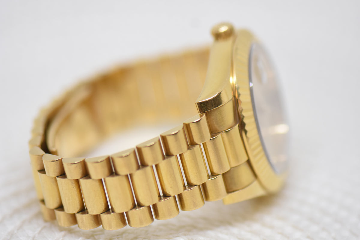 [SOLD] ROLEX OYSTER DAY-DATE II 41mm YELLOW GOLD IN PRESIDENT BRACELET GOLD ROMAN DIAL 218238 (UNPOLISHED)