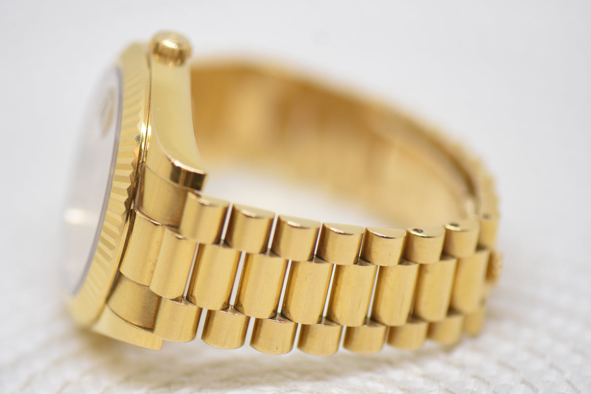 [SOLD] ROLEX OYSTER DAY-DATE II 41mm YELLOW GOLD IN PRESIDENT BRACELET GOLD ROMAN DIAL 218238 (UNPOLISHED)
