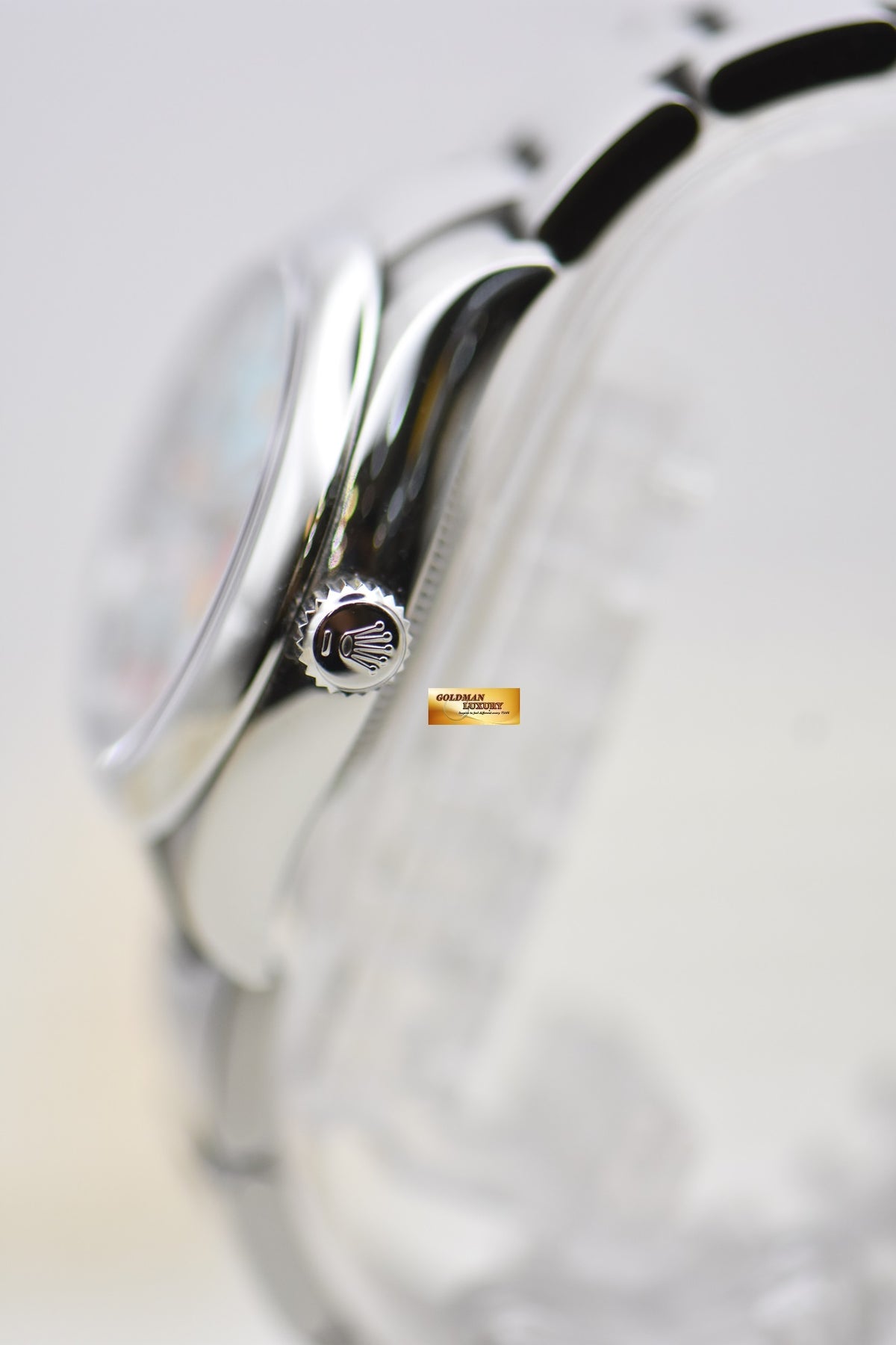 [SOLD] ROLEX OYSTER PERPETUAL 31mm STEEL IN OYSTER BRACELET CELEBRATION DIAL 277200 (LNIB)