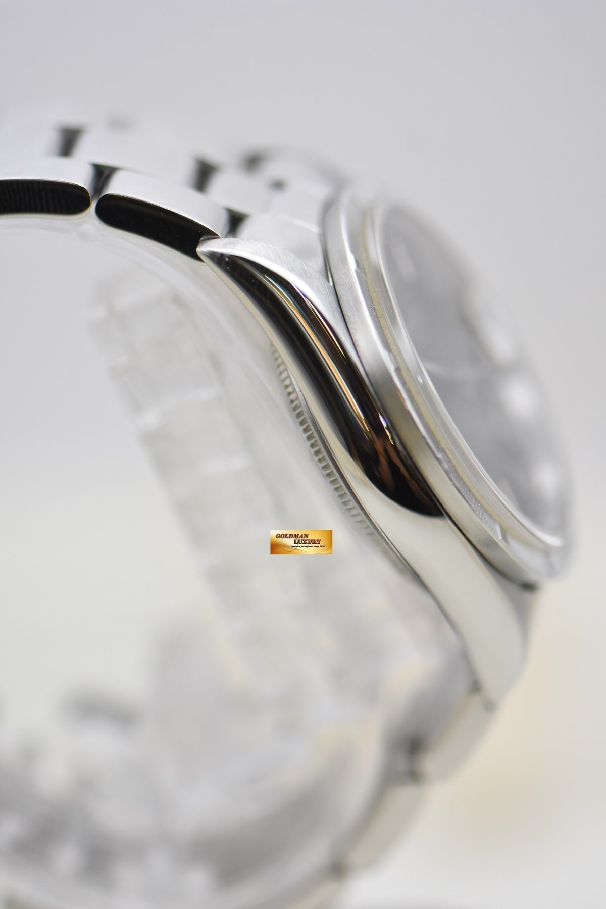 [SOLD] ROLEX OYSTER DATE 34mm STEEL IN BRACELET ENGINE-TURN BEZEL BLACK DIAL 15210 (QUICKSET-DATE) (MINT)